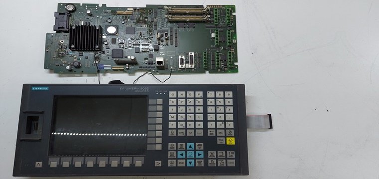 SIEMENS SINUMERIK 808D KONTROL PANELİ TAMİRİ YAPILDI.